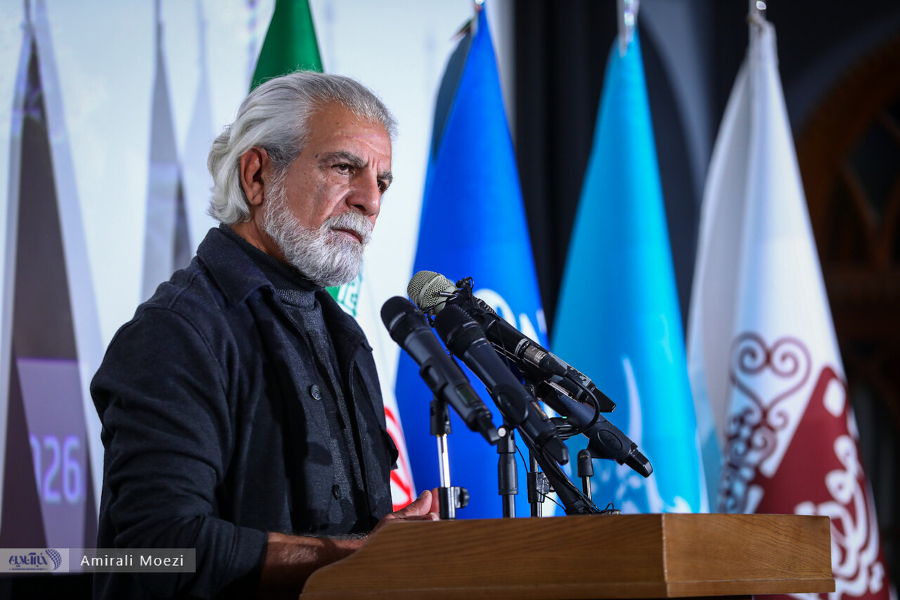 خانه را باید حفظ کرد/ مرهمی بر زخم باشد نه نمکی/ سینما تعطیلات نیست