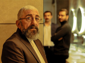 اولین عکس های فیلم دنیای مبهم هاتیف در جشنواره فیلم فجر 44 بود.