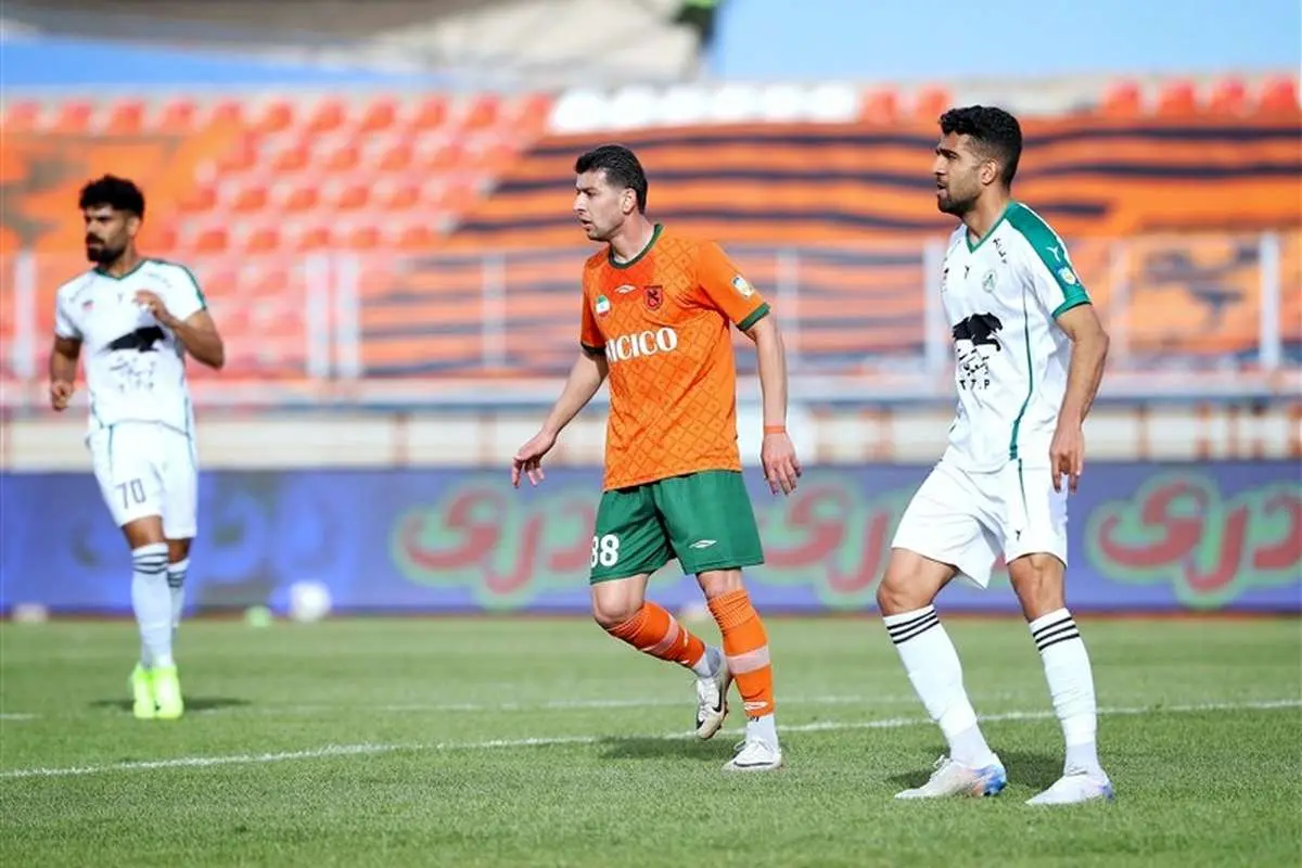 مس رفسنجان مقابل ذوب آهن به تساوی بدون گل رسید. نگون بخت و مبارک