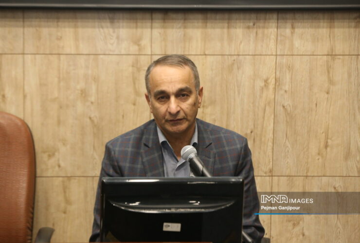 وقایع را نباید به راحتی کتمان کرد/آموزش باید با توجه به شرایط جامعه تبیین شود