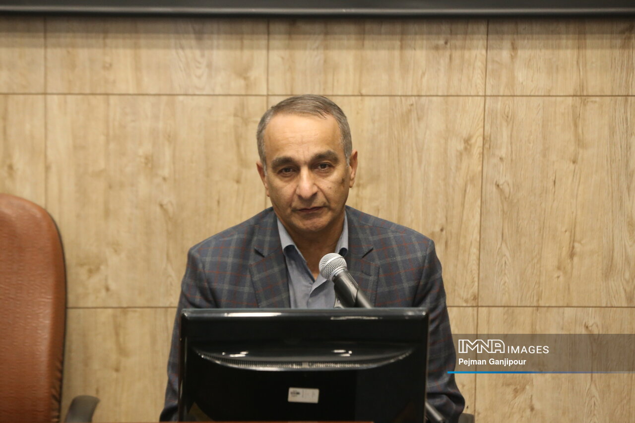 وقایع را نباید به راحتی کتمان کرد/آموزش باید با توجه به شرایط جامعه تبیین شود 1 وقایع را نباید به راحتی کتمان کرد/آموزش باید با توجه به شرایط جامعه تبیین شود