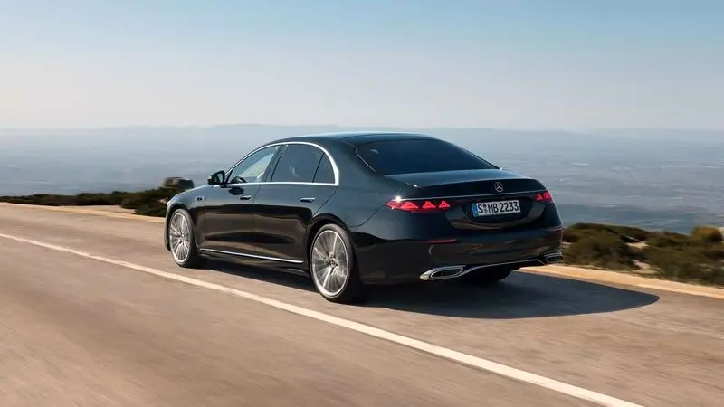 تولد دوباره شاه؛ مرسدس بنز کلاس S مدل 2027 معرفی شد 1 مرسدس بنز کلاس S