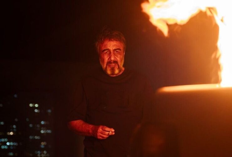 دو کارگردان فیلم اول به همراه منوچهر هادی که می خواهد به جایگاه قبلی خود بازگردد / رضا عطاران و مریلا زارعی پس از 14 سال دوباره در نقش اول حضور دارند.