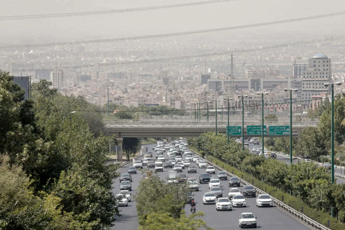 آلودگی هوای تهران تا روز جمعه ثابت ماند؛ سیستم بارانی که از آخر هفته می آید