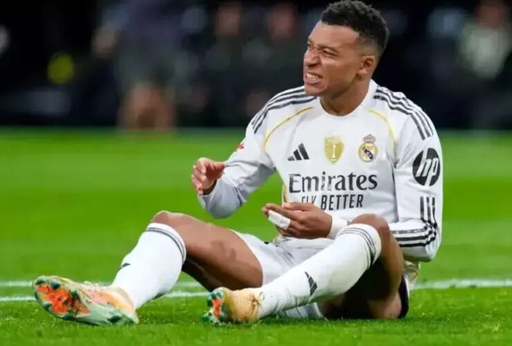 اسامی بازیکنان رئال مادرید که در نیمه نهایی سوپرکاپ به مصاف اتلتیکو مادرید خواهند رفت 34 اسامی بازیکنان رئال مادرید که در نیمه نهایی سوپرکاپ به مصاف اتلتیکو مادرید خواهند رفت