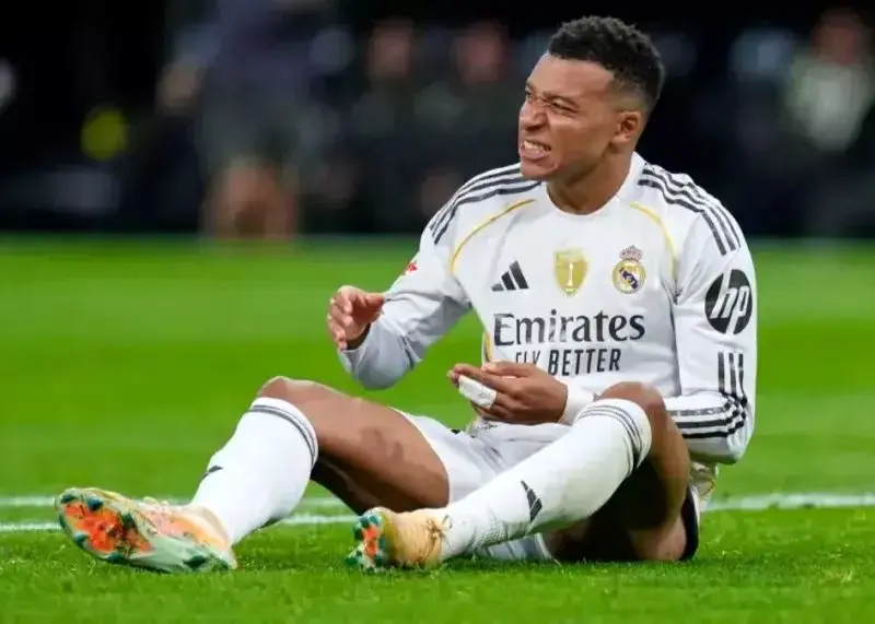 اسامی بازیکنان رئال مادرید که در نیمه نهایی سوپرکاپ به مصاف اتلتیکو مادرید خواهند رفت 1 اسامی بازیکنان رئال مادرید که در نیمه نهایی سوپرکاپ به مصاف اتلتیکو مادرید خواهند رفت