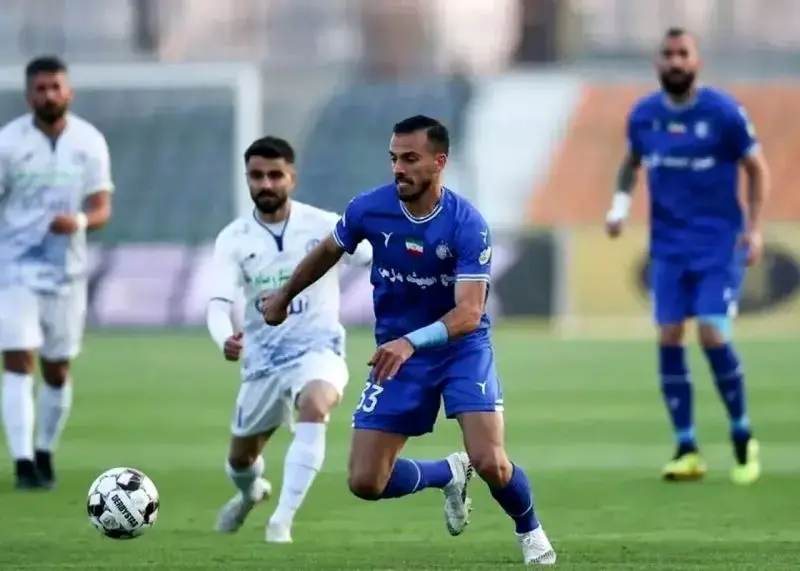 استقلال با نتیجه یک بر صفر مقابل استقلال خوزستان پیروز شد. ماشین ساپینتو کنار صدر پارک شده بود! 1 استقلال با نتیجه یک بر صفر مقابل استقلال خوزستان پیروز شد. ماشین ساپینتو کنار صدر پارک شده بود!