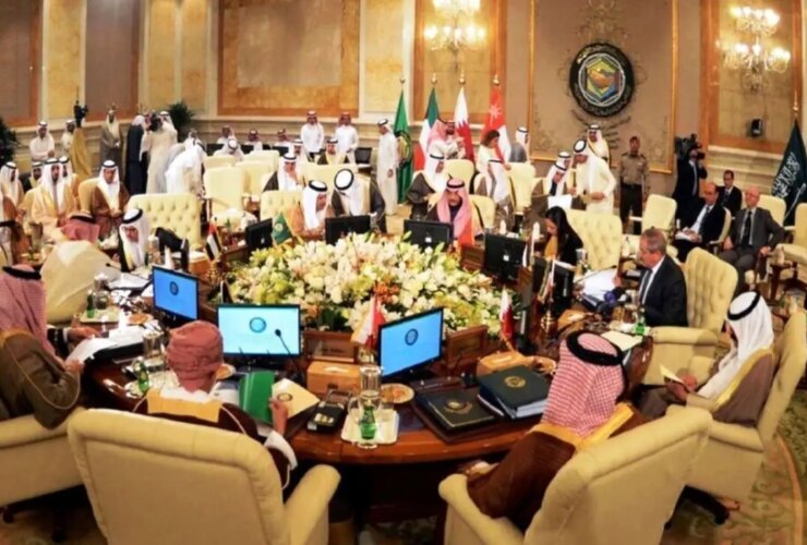 الشرق الاوسط: داستان ایران و آمریکا بزرگتر از آن است که اعراب وارد آن شوند