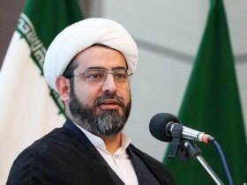 امام جمعه اهواز: آمریکایی ها روی دیوارشان نوشتند که سید علی خامنه ای پیش ما می آید