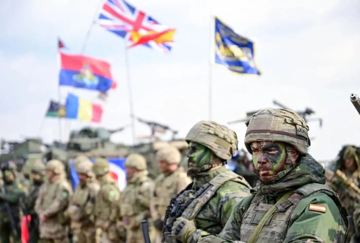 انگلیس و فرانسه 15 هزار سرباز به اوکراین می فرستند 26 انگلیس و فرانسه 15 هزار سرباز به اوکراین می فرستند