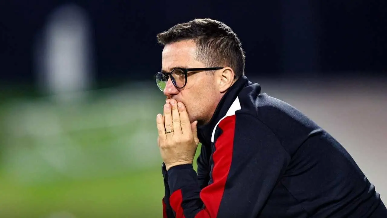 بحران مدافع راست در پرسپولیس; "داستان همه تخم مرغ و یک سبد!" 1 بحران مدافع راست در پرسپولیس; "داستان همه تخم مرغ و یک سبد!"