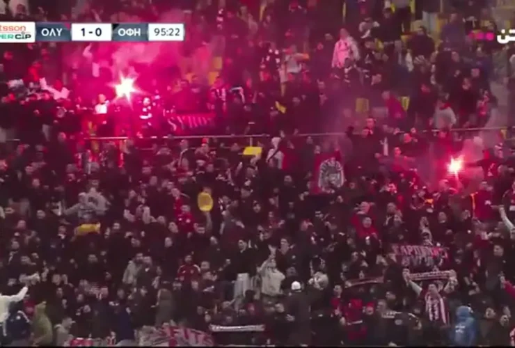 برای دیدن؛ گل مهدی طارمی در بازی سوپرجام المپیاکوس - سورت دقیقه 95