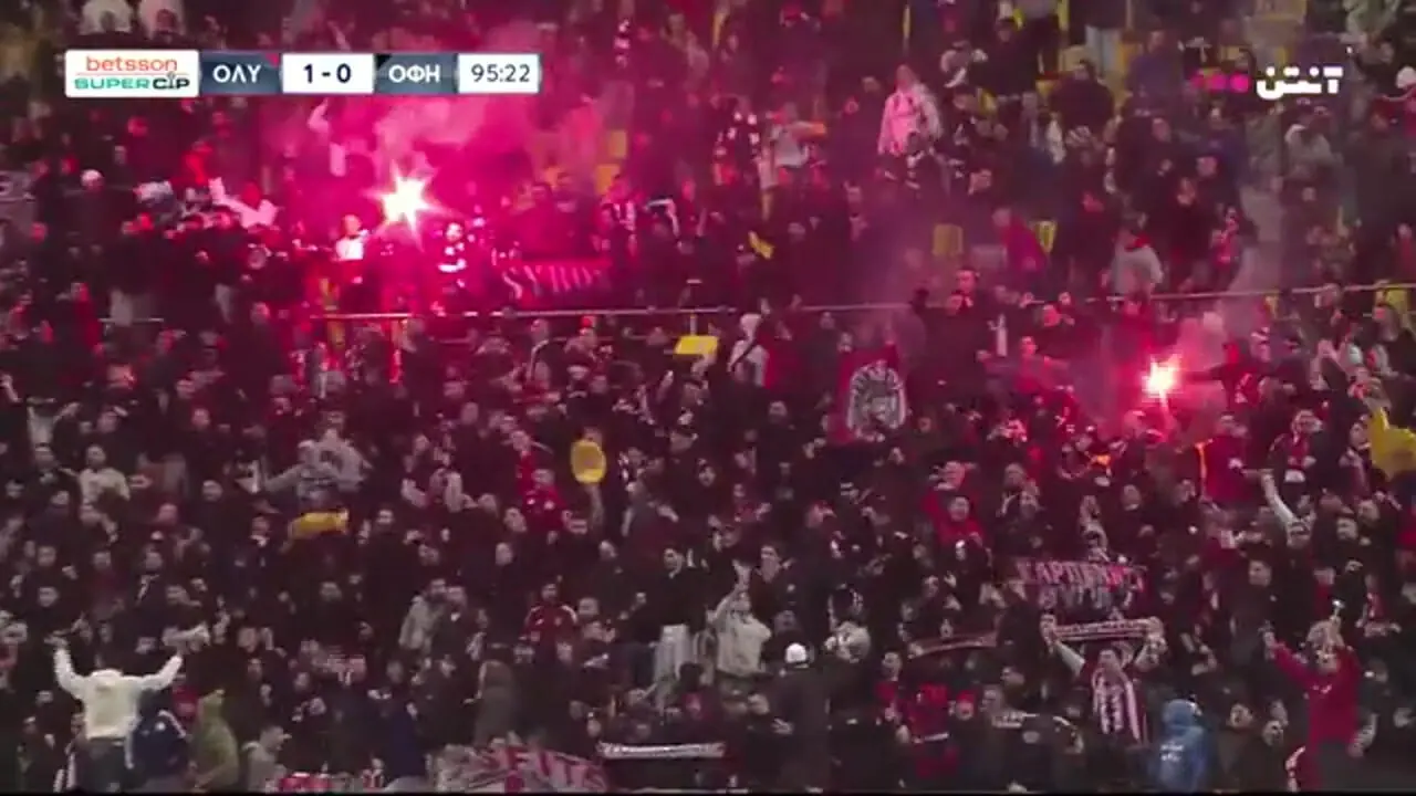 برای دیدن؛ گل مهدی طارمی در بازی سوپرجام المپیاکوس - سورت دقیقه 95