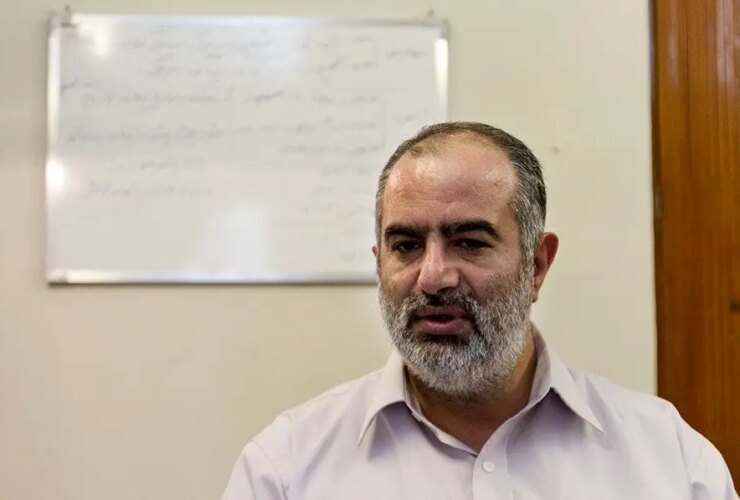 حسام الدین آشنا: نسخه جهانی ترامپ؛ تهدید، تحمیل، منفعت