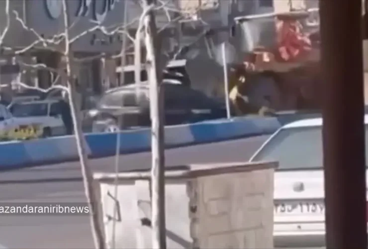 حمله عجیب لودر در سانتافه، راننده دستگیر شد