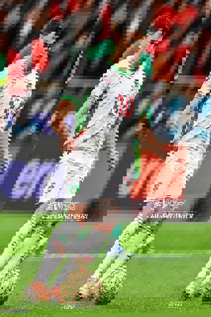 دیشب یک مرد قهرمان ملتش شد و به دنبال آن مرگ بر ناامیدی 4 1