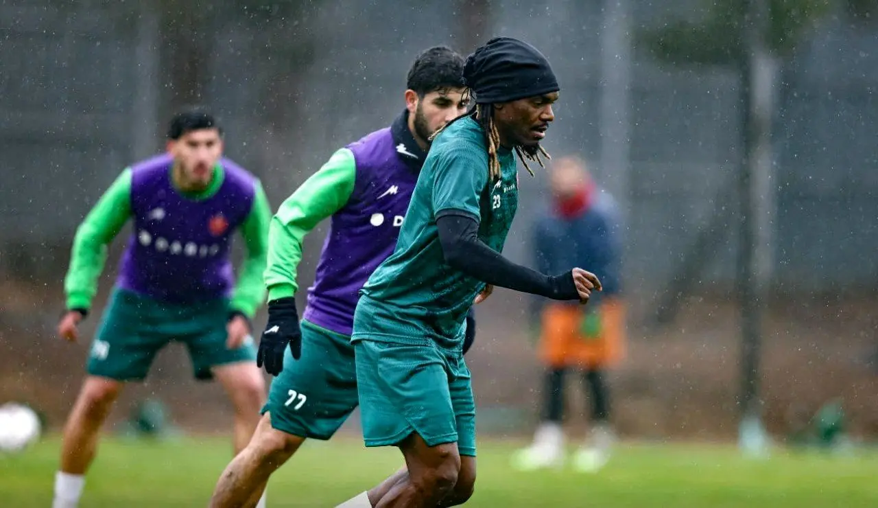 ستاره جلوی در خروجی؛ دلیل نارضایتی عثمر از بیفوما چیست؟