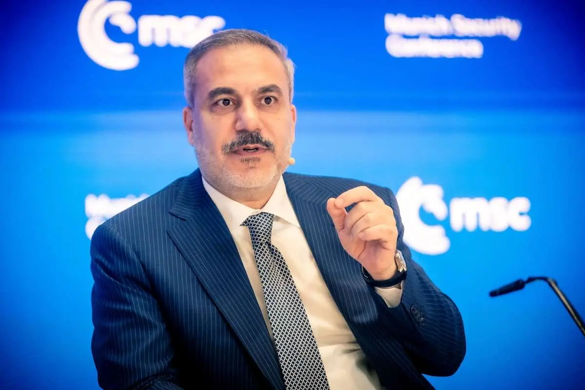 هاکان فیدان: حمله به ایران اشتباه است/ مرحله به مرحله مذاکرات هسته ای را ببندید