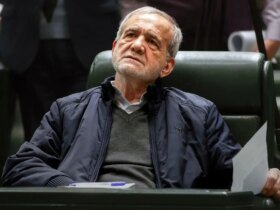 واضح صحبت کن آقای مدزیکیان. ما سیاست خارجی نداریم که شما انتظار رگبار حوادث را داشته باشید. 9 واضح صحبت کن آقای مدزیکیان. ما سیاست خارجی نداریم که شما انتظار رگبار حوادث را داشته باشید.