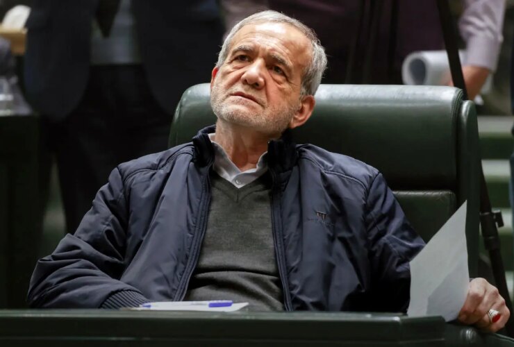 واضح صحبت کن آقای مدزیکیان. ما سیاست خارجی نداریم که شما انتظار رگبار حوادث را داشته باشید. 6 واضح صحبت کن آقای مدزیکیان. ما سیاست خارجی نداریم که شما انتظار رگبار حوادث را داشته باشید.