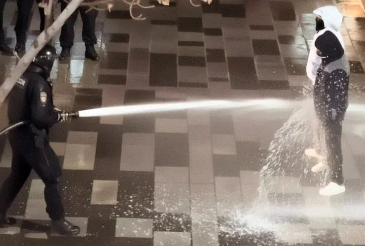 پلیس: انتشار تصاویر جعلی از ماموران پلیس هوش مصنوعی جرم است