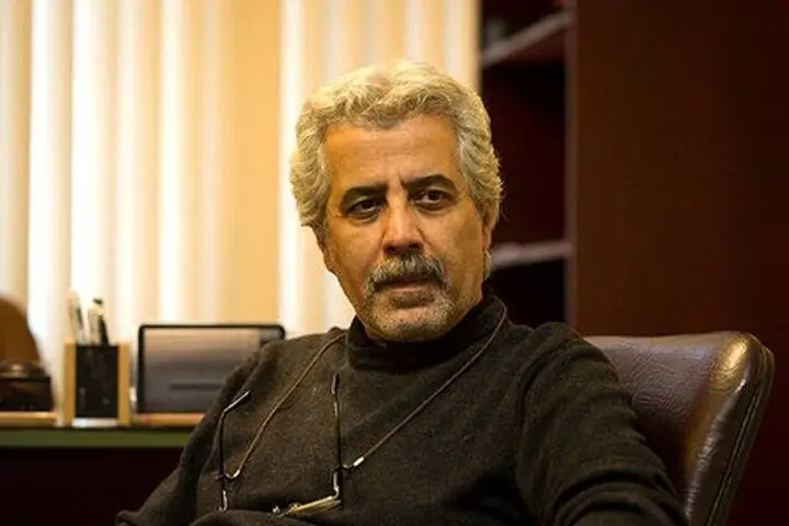 12 سال بعد با فیلم سینمایی «درخش» به کارگردانی احمدرضا درویش