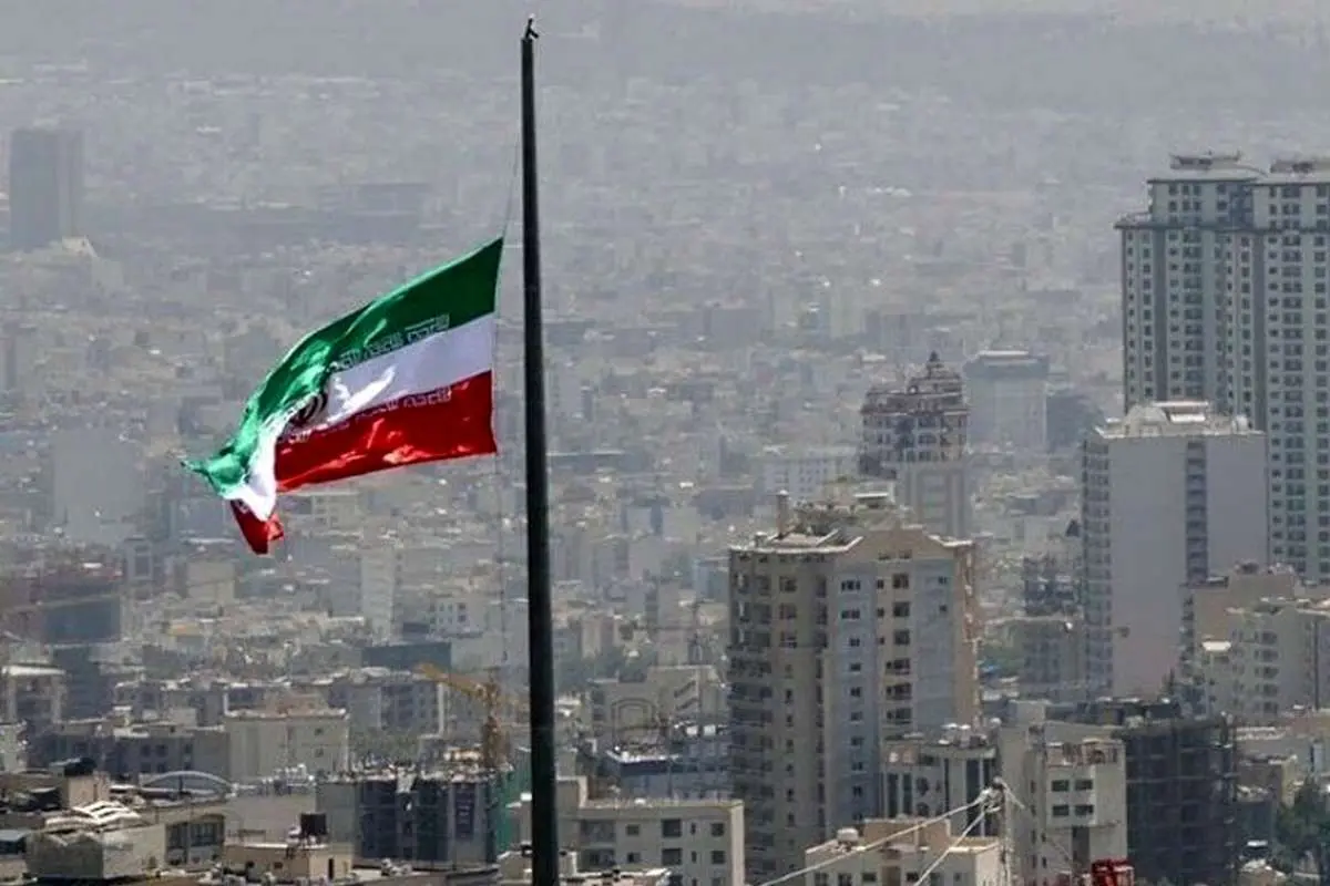 وزش باد شدید/طوفان در تهران کارساز نیست