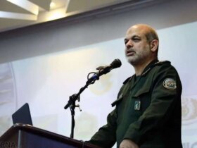 واکنش سردار وحیدی به حضور نیروی دریایی آمریکا در منطقه: نباید به آن توجه کرد