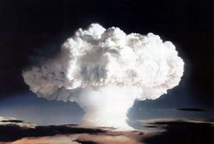 معرفی بمب هیدروژنی توسط رئیس جمهور آمریکا، بهمن 1328