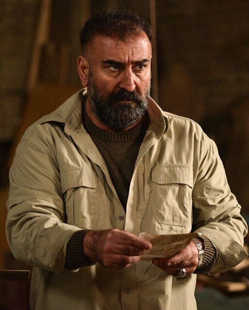 یک بامداد + عکس 