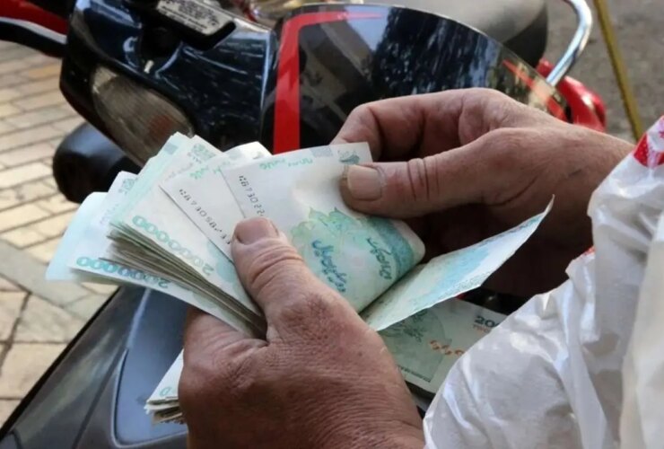 وام مسکن این افراد 500 میلیون لیر بوده است