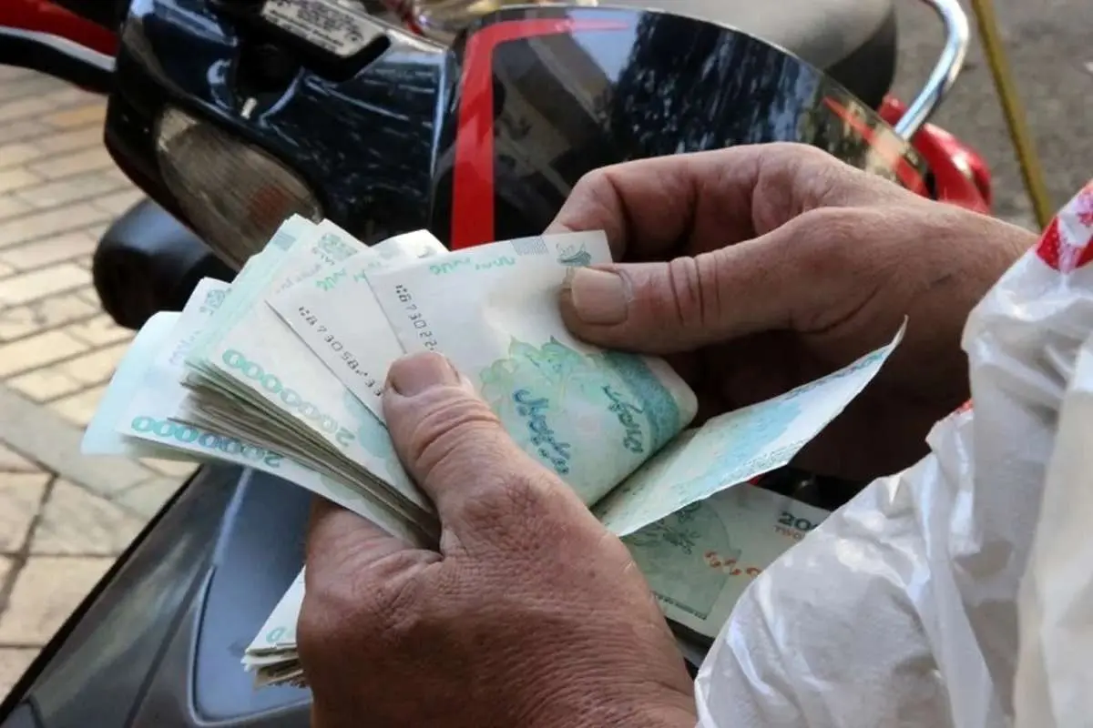 وام مسکن این افراد 500 میلیون لیر بوده است