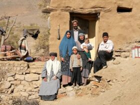 از انطباق تا رئالیسم؛ «کخ» وجه دیگری از سینمای قهرمان محور است/ما تحت تأثیر تبلیغات نیستیم 8 از انطباق تا رئالیسم؛ «کخ» وجه دیگری از سینمای قهرمان محور است/ما تحت تأثیر تبلیغات نیستیم