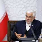 عارف دستور پیگیری و اطلاع رسانی فوری حادثه آتش سوزی بازارچه غرب تهران را صادر می کند