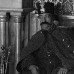 سلفی ناصرالدین شاه با همسرانش در کاخ گلستان