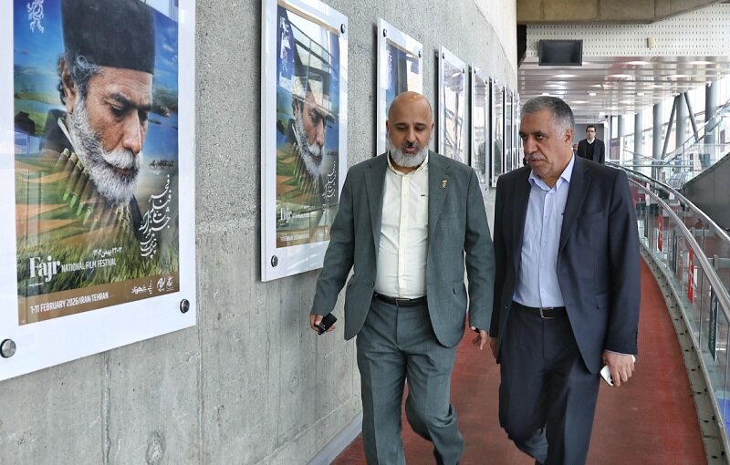 نیکنام حسینی پور گفت: جشنواره فیلم فجر یک میراث ملی است 1 نیکنام حسینی پور گفت: جشنواره فیلم فجر یک میراث ملی است