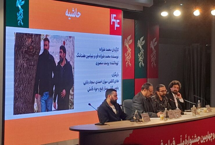 کارگردان حاشیه: چرا وقتی پرچم دین به اهتزاز در می آید به شعار دادن متهم می شویم؟/ ترجیح می دهم شعار ساز باشم.