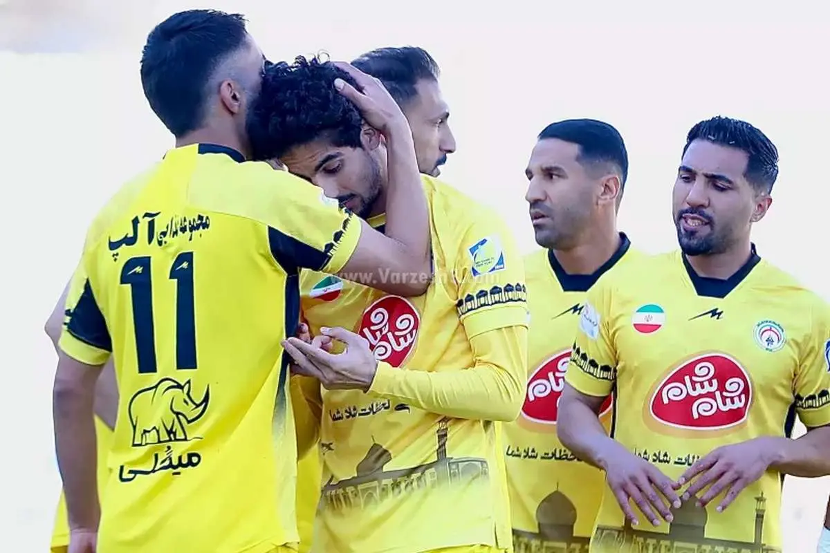 در خدمت صبای سپاهان و استقلال!