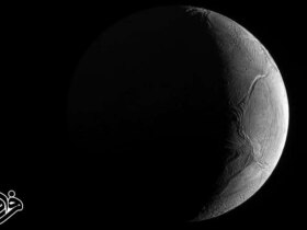 عکس ناسا از روز پیدا شدن قمر مرموز زحل