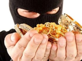 کسانی که عکس دزدان دزدی لباس پیرزنان/اموال گمشده را منتشر می کنند با پلیس تماس بگیرند