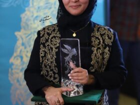 جریان زندگی را در «دنیای مبهم هاتیف» نشان می دهم/در طراحی لباس خود را جای شخصیت ها می گذارم.