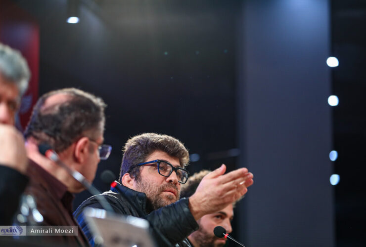 پناه بردن به رویا در دنیای بی رحم/ وقتی نمی توانیم تنهایی خود را با دیگران تقسیم کنیم چه کنیم؟/ نشست خبری با تسلیت به کسانی که عزیزانشان را از دست دادند آغاز می شود.