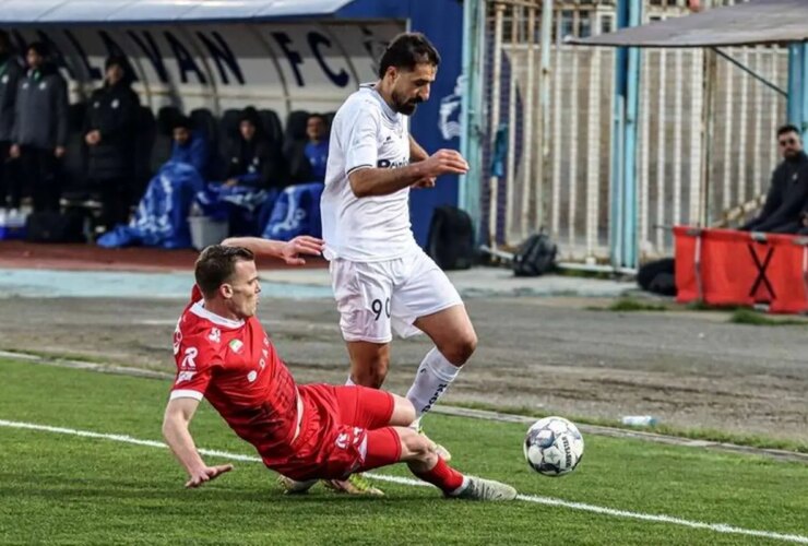 جلسه اضطراری بازیکنان پرسپولیس در باشگاه; مشکل چیست؟