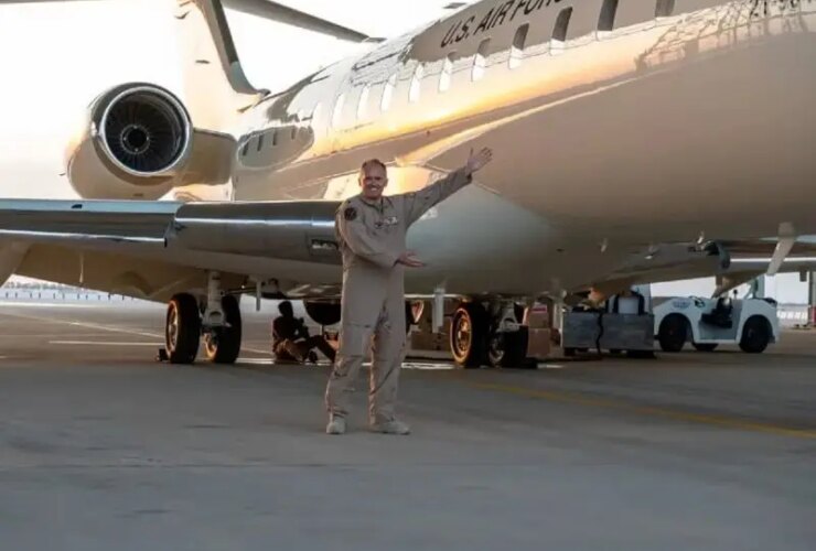 هواپیمای آمریکایی E-11