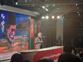 دبیر جشنواره خطاب به سه هنرمند گفت: شاید زمان شما را فراموش کرده باشد اما تاریخ نه.