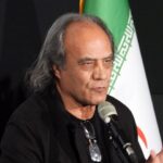 هنرمندان به نمایندگی از نظام الدین کیایی سخنرانی کردند