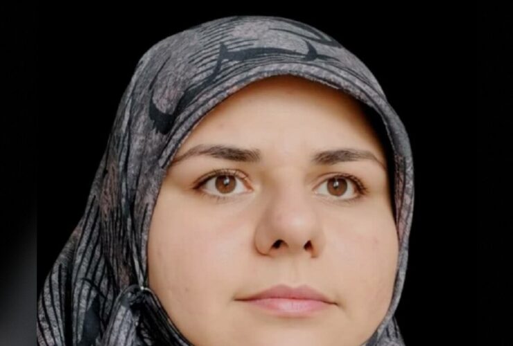 یک جوان ساده با هیولای فساد در کارواش روبرو می شود