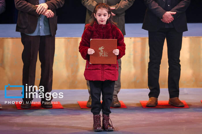 پیام های ویدیویی جسورانه تر از بازیگران؛ شب پر از خشم و شوخی با منشی و رئیس جمهور بود