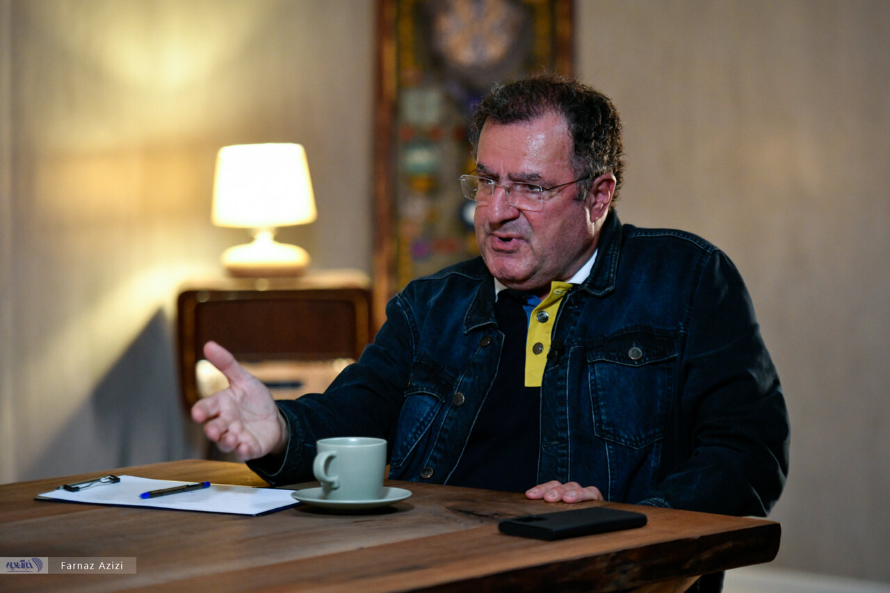 چراغ های جشنواره روشن است، اما بلاتکلیفی ادامه دارد