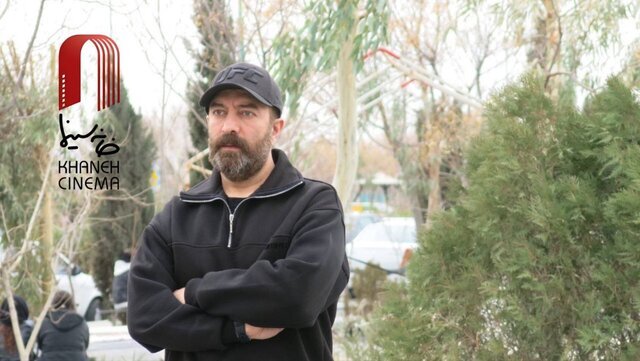 مجید صالحی، حسن فتحی و... در مراسم تشییع پیکر یکی از فعالان سینما 8 مجید صالحی، حسن فتحی، شمقدری و... در مراسم تشییع پیکر یکی از فعالان سینما